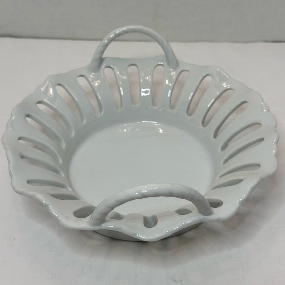 Antique Reflections by J Godinger 8 inch White Ceramic Candy Dish Two Handles - Picture 2 of 3